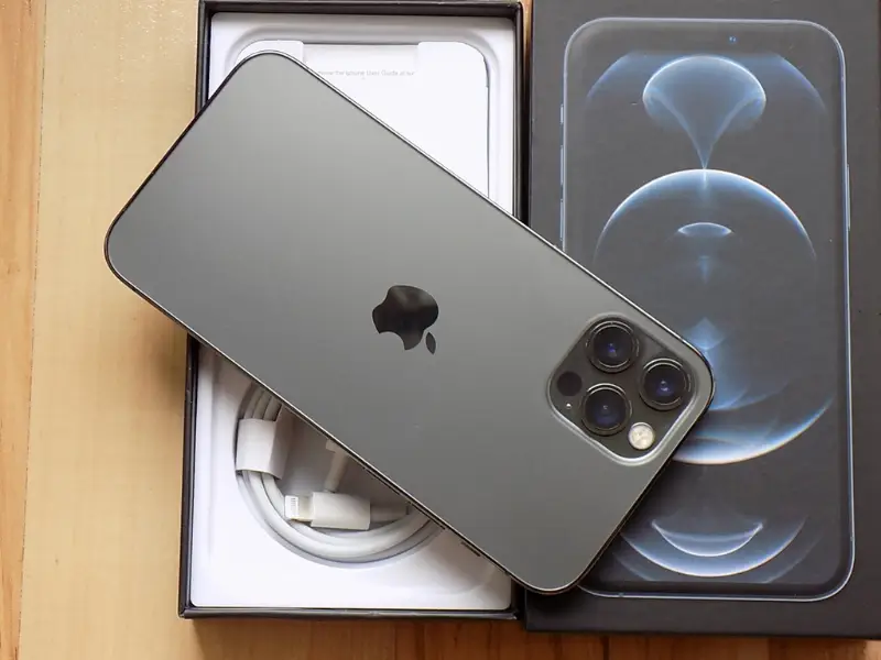 iPhone 12 Pro 128GB Grafitová